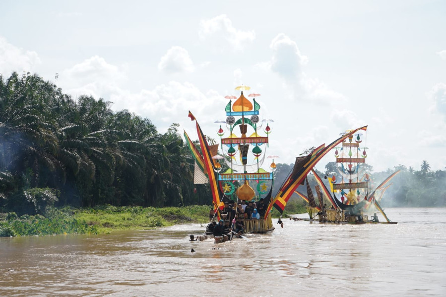 Plt Bupati Kuansing Suhardiman Amby Perahu Begandung Harus Bisa Bangkitkan Ekonomi Masyarakat