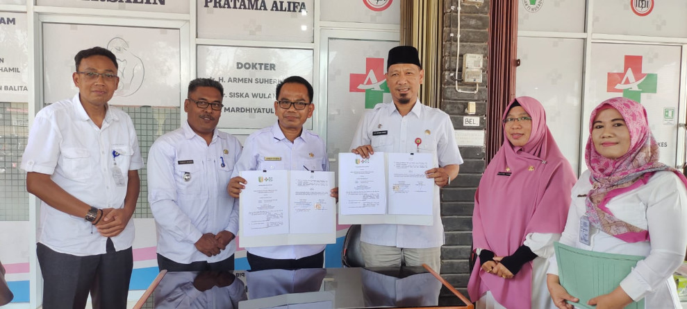 Mempermudah Masyarakat Mendapatkan Dokumen Kependudukan  Dukcapil Kuansing Kembali Menjalin Kerjasama Dengan Klinik Pratama Alifa
