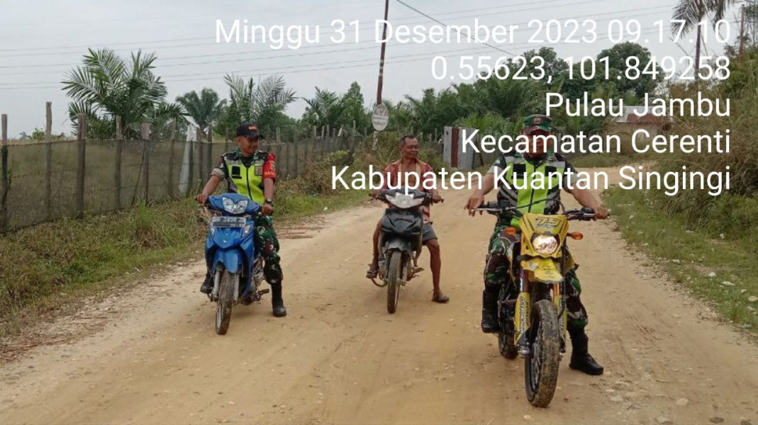 Babinsa Koramil 06/Cerenti Kodim 0302/Inhu Antisipasi Karhutla Kontinyu Laksanakan Patroli Karhutla Di Desa Pulau Jambu