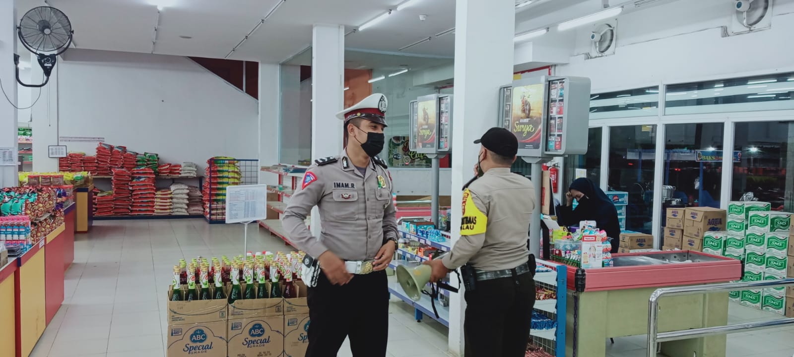 Gelar Operasi Yustisi, Polsek Pangkalan Kuras Disiplinkan Warga di Masa AKB