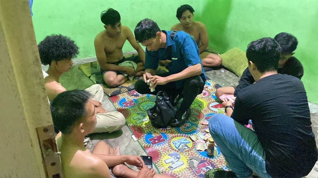 Asyik Main Judi Joker di Bulan Ramadhan, 5 Pemuda Inhu Diciduk Polisi
