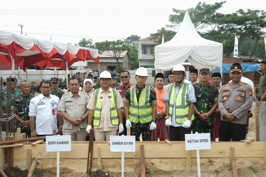 Sempena HUT Kuansing  Bupati dan Danrem Letakkan Batu Pertama Pembangunan Makodim
