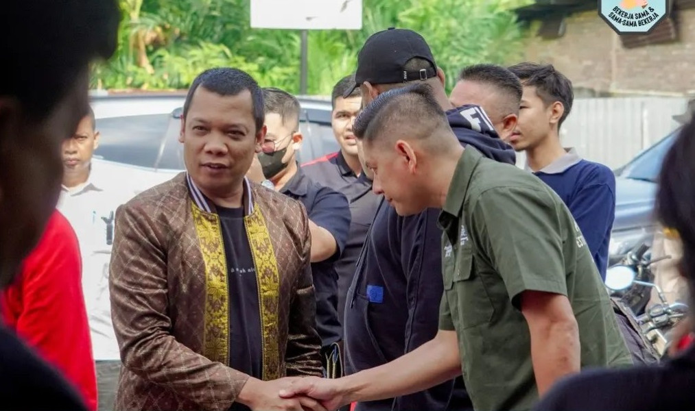 Pj Wali Kota Pekanbaru Bersama PUPR Tinjau Proyek Normalisasi Drainase di Kelurahan Pebatuan