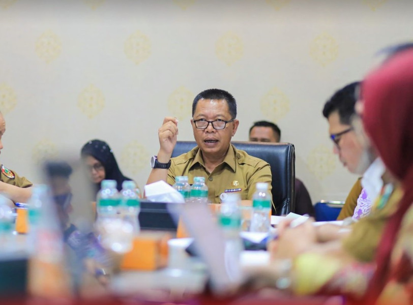 Kepala BPKAD Pekanbaru Hadiri Rapat Pembahasan Lanjutan Target dan Potensi Pendapatan Daerah Tahun 2025