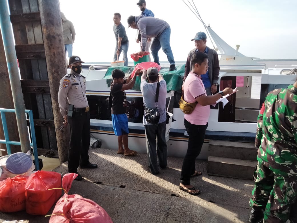 Polsek Kuala Kampar Himbau Penumpang di Pelabuhan Penyalai Terapkan Prokes