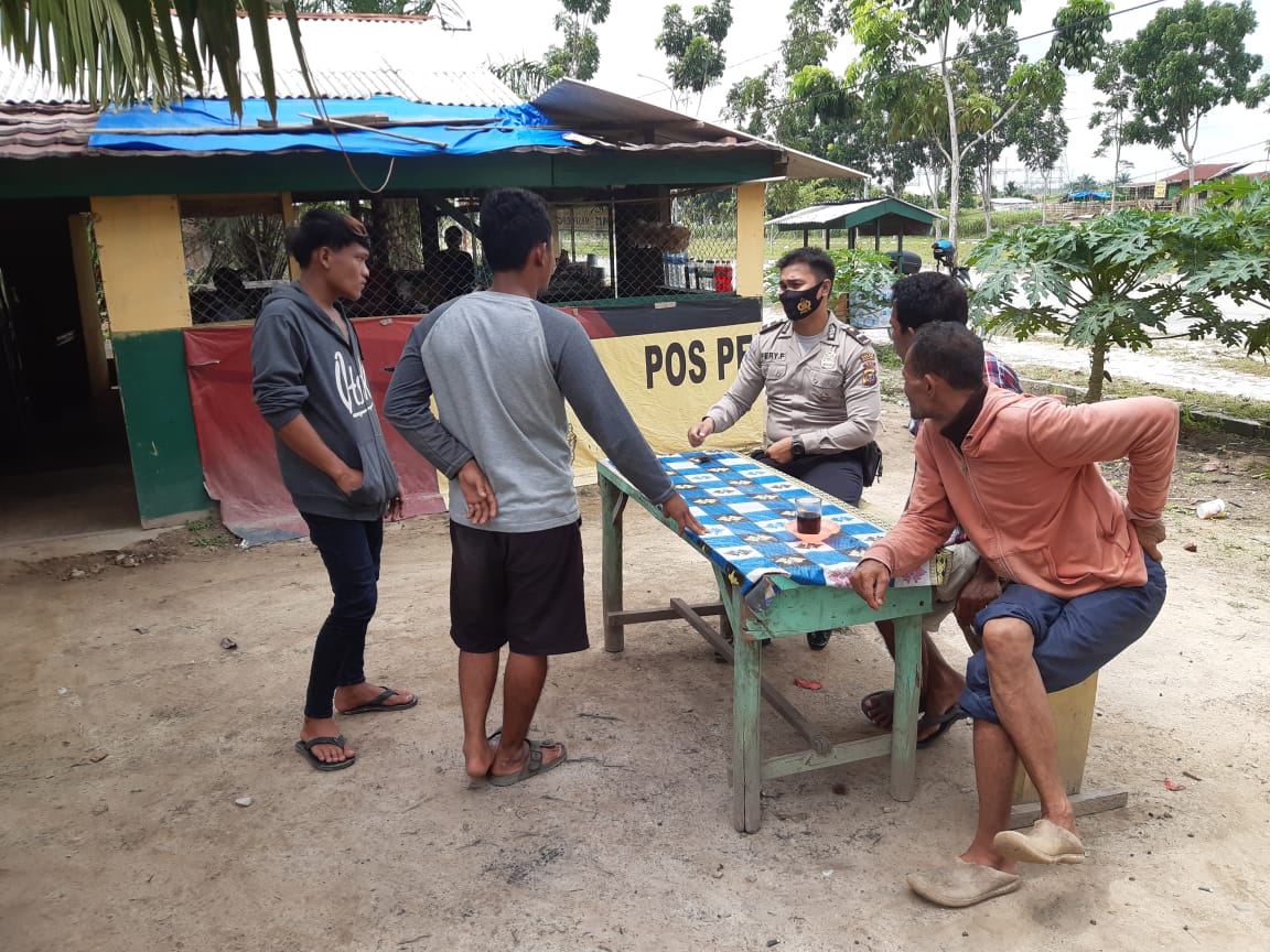 Polsek Pangkalan Kerinci Giat DDS dan Tinjau Warga Terkonfirmasi Positif Covid-19