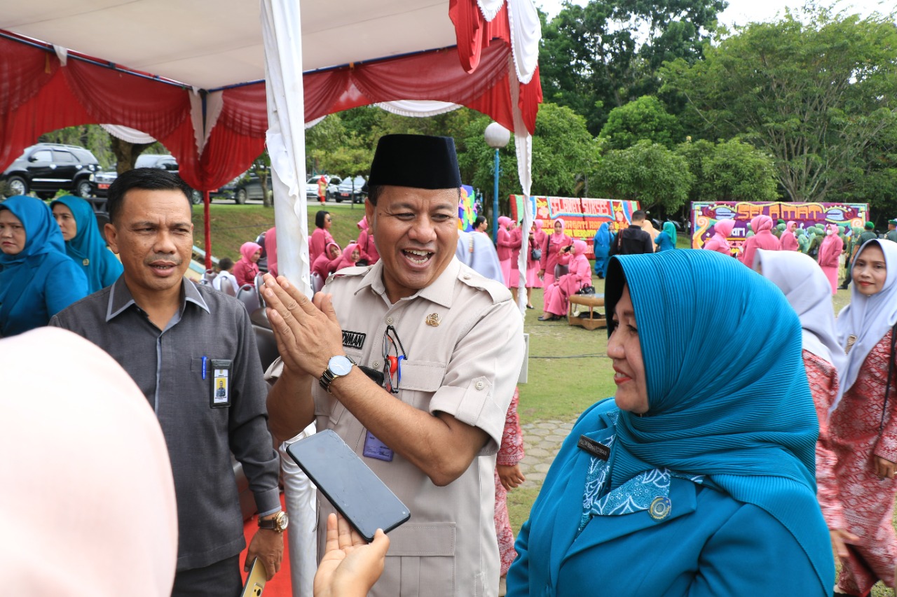 PLT Bupati Kuansing Suhardiman Akui Peran Para Ibu Sangat Penting