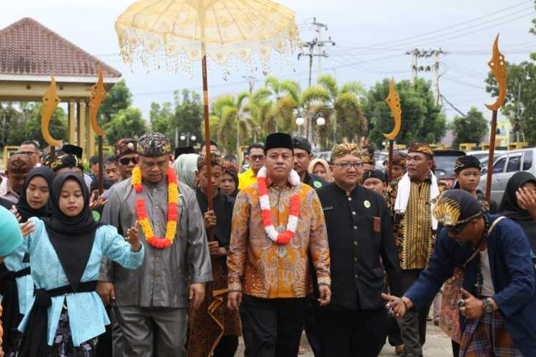 Hadiri Milad I Mitra Sunda Riau, Plt Bupati Suhardiman Amby Pemkab Kuansing Komit Untuk Lestarikan Tradisi Dan Budaya 