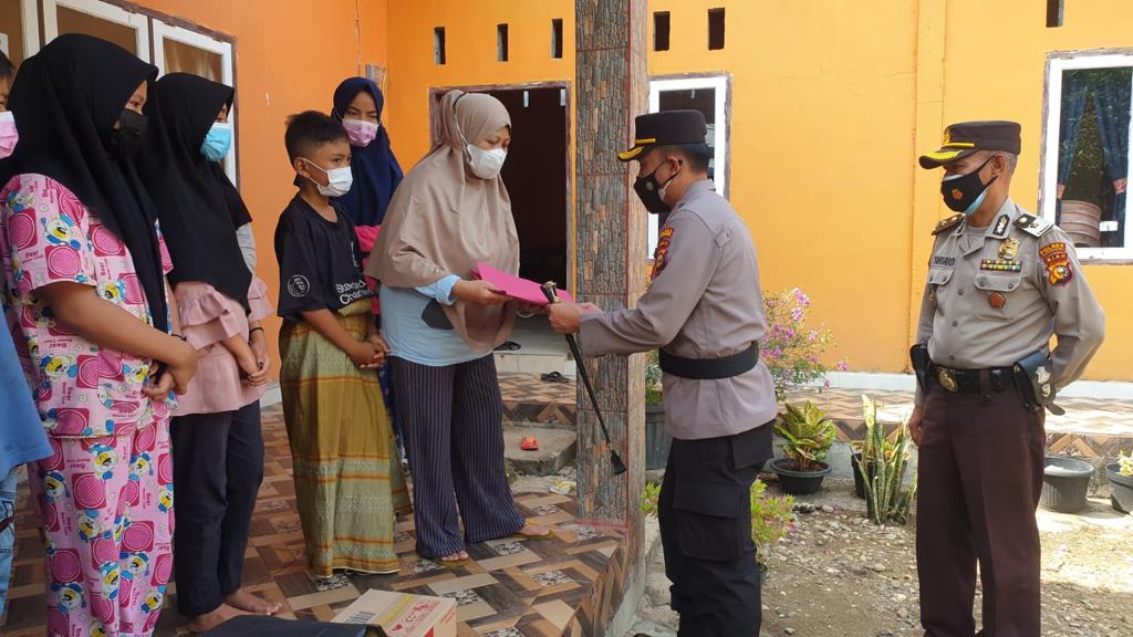 Dalam rangka tahun baru Islam 1 Muharram 1443 H, Kapolres Kuansing Memberikan Bantuan Sosial