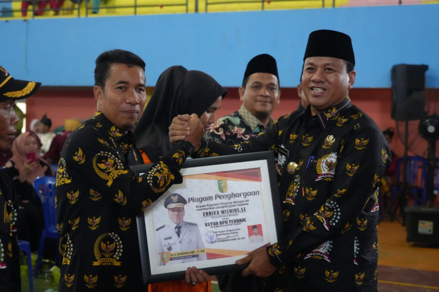 Kumpulkan Seluruh Anggota BPD Se Kuansing  Bupati Suhardiman Tampung Aspirasi dan Akan Tingkatkan Kesejahteraan BPD