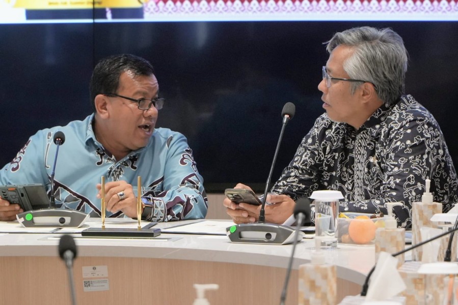 Rektor ITB Bandung Puji Bupati Kuansing Suhardiman Untuk Melahirkan SDM yang Unggul 