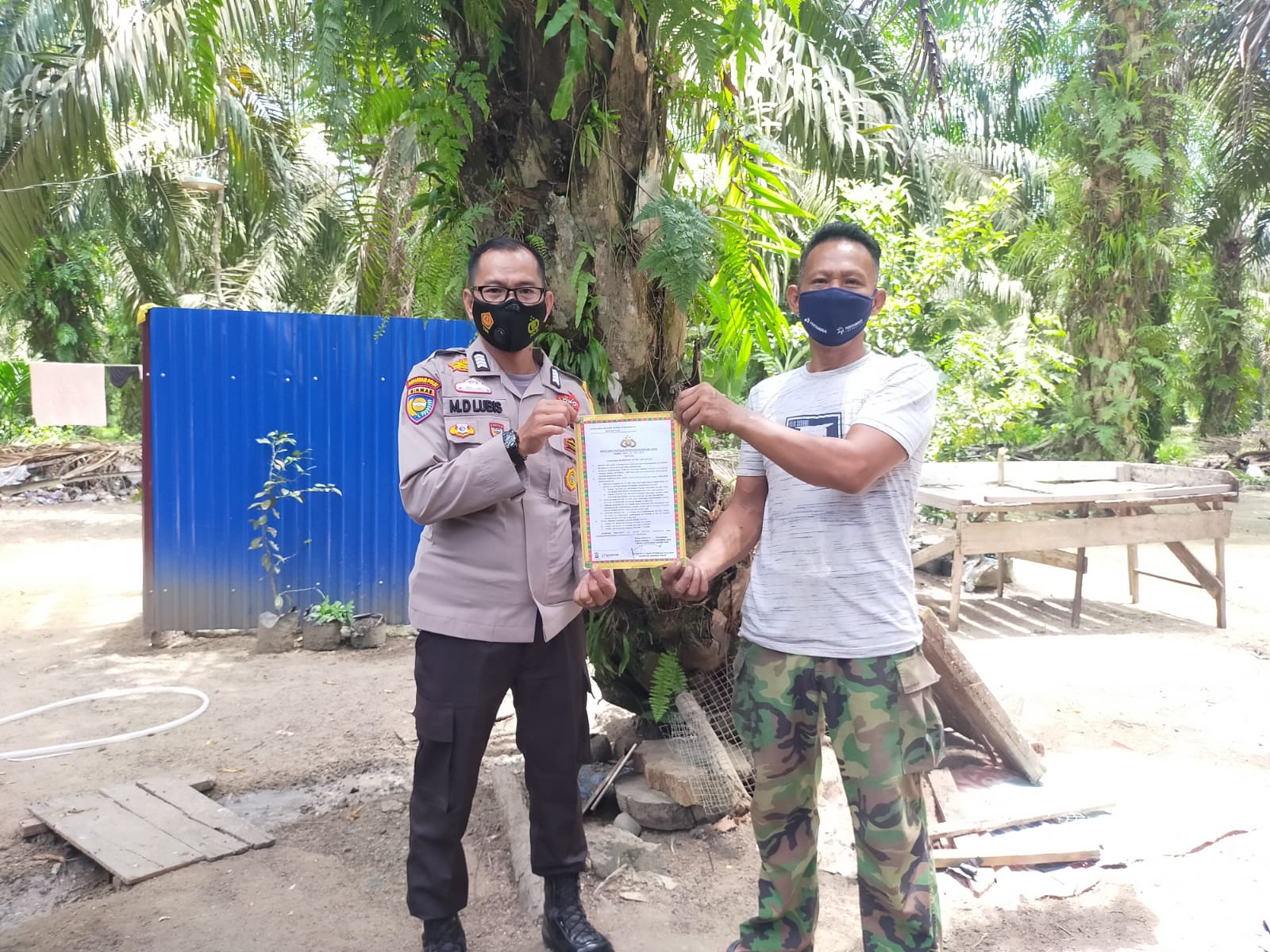 Bhabinkamtibmas Polsek Pangkalan Lesung Sosialisasikan Maklumat Kapolda Riau