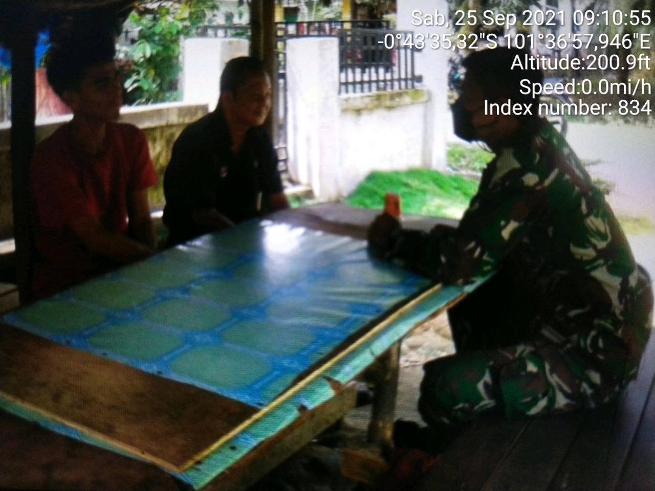 Menjaga Keakraban, Serda Nasution Babinsa Koramil 06/Cerenti Kodim 0302/Inhu  Melaksanakan Komsos Dengan Warga Binaan