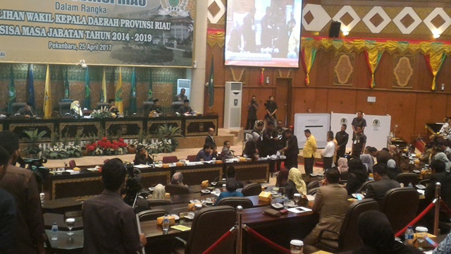 Raih 40 Suara di Pemilihan Ulang, Wan Thamrin Wakil Gubernur Riau Terpilih