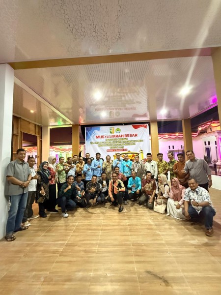 Mahviyen Trikon Putra Terpilih Sebagai Ketua IKA UNRI di Kuansing