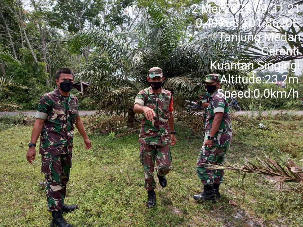 Babinsa Koramil 06/Cerenti Kodim 0302/Inhu Meski Lebaran Tetap Patroli Demi Cegah Karlahut