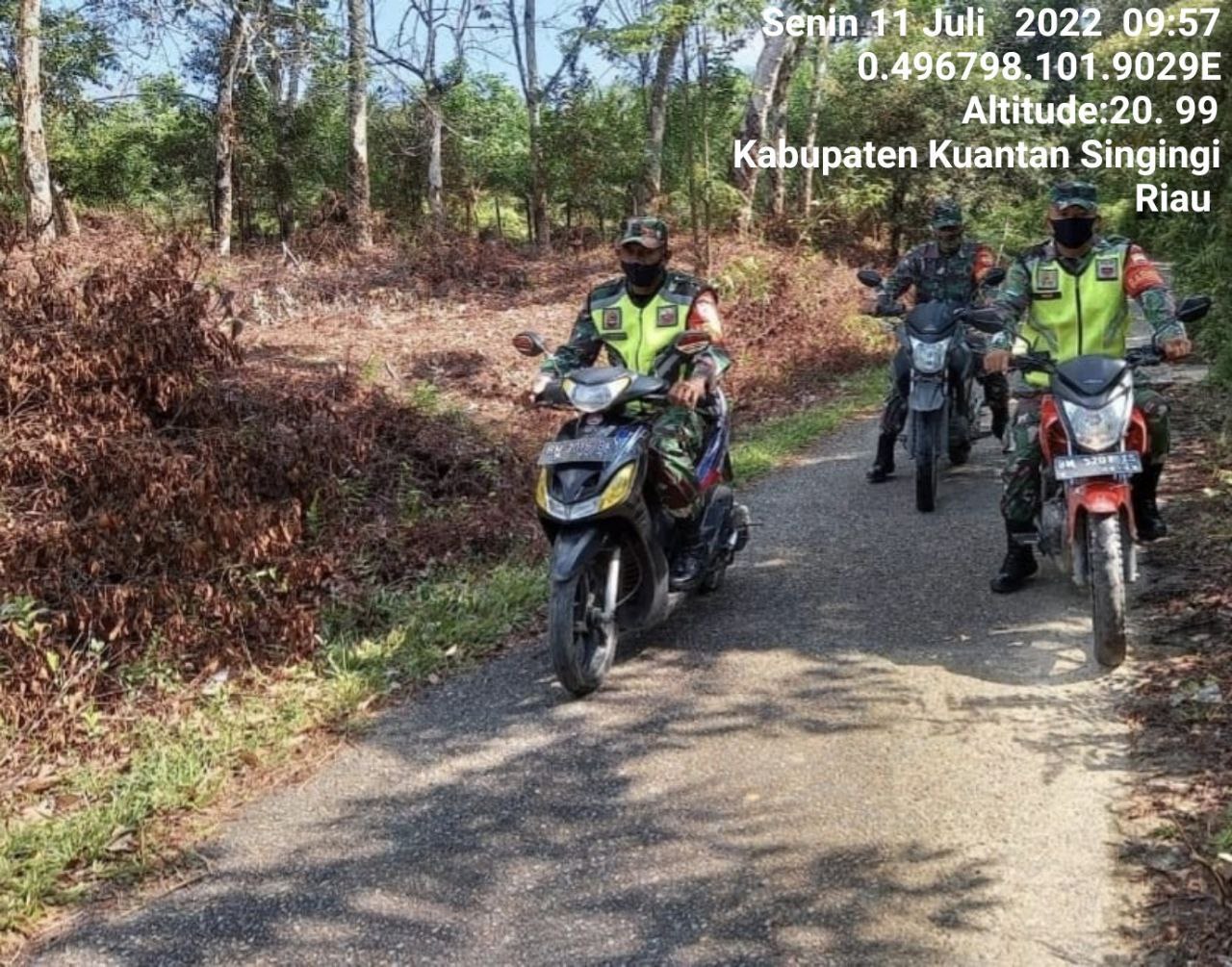 Babinsa Koramil 06/Cerenti Kodim 0302/Inhu Lakukan Upaya Pencegahan Dengan Rutin Sosialisasi Karhutla di Kompe Berangin