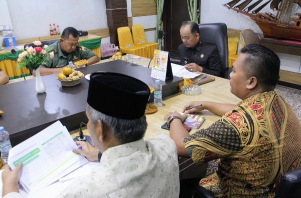 Fokus Pengendalian Harga Pangan Bergejolak, Penjabat Bupati Inhil, Herman Pimpin Rapat TPID