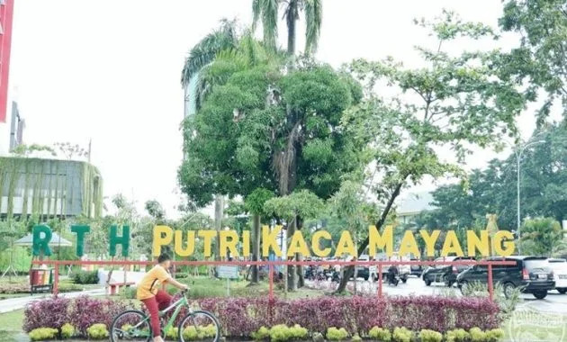 DLHK Pekanbaru Jamin Keindahan dan Kebersihan Taman Kota demi Kenyamanan Warga
