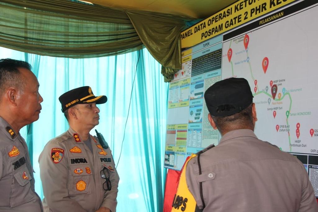 Kapolres Bengkalis AKBP Indra Wijatmiko Cek Pos Pengamanan di Jalan Lintas Duri-Dumai