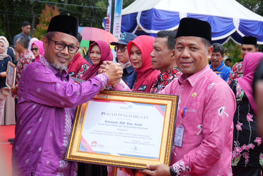 Hadiri Harganas Di Dumai  Kuansing Raih Penghargaan Terbaik II Lomba BKB Tingkat Provinsi Riau