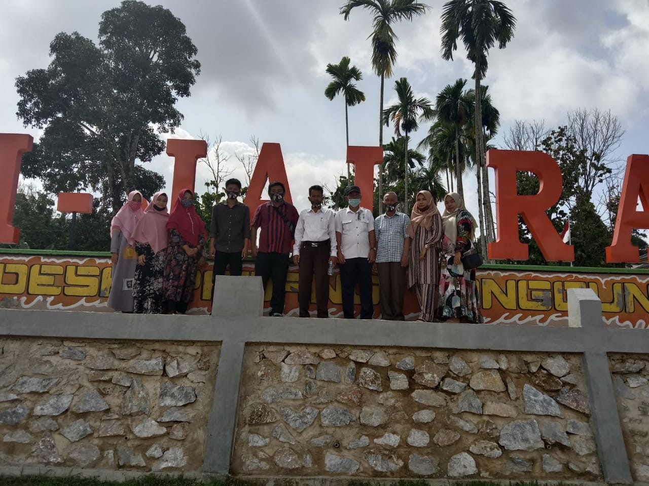Pengurus BUMDES Cipta Mandiri Desa Jalur Patah Studi Banding Ke BUMDES Rajo Bujang Desa Padang Tanggung