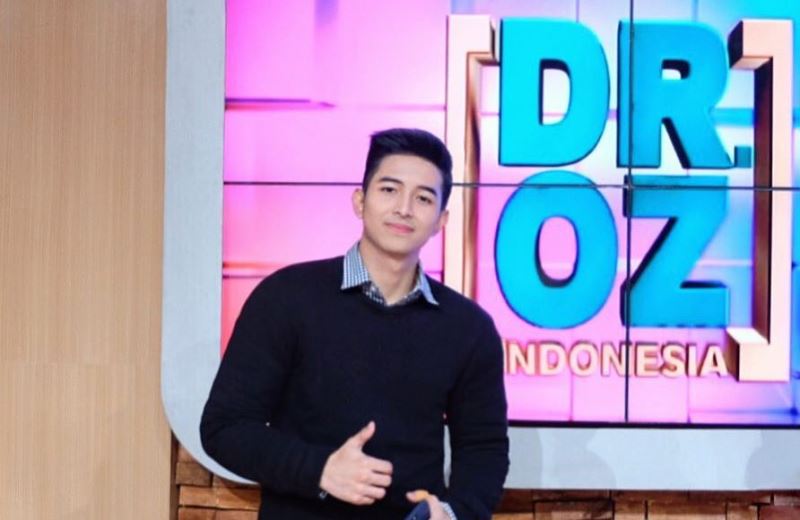 Berkenalan dengan Aditya Surya Pratama, DR. OZ Baru yang Melelehkan Hati Kaum Hawa