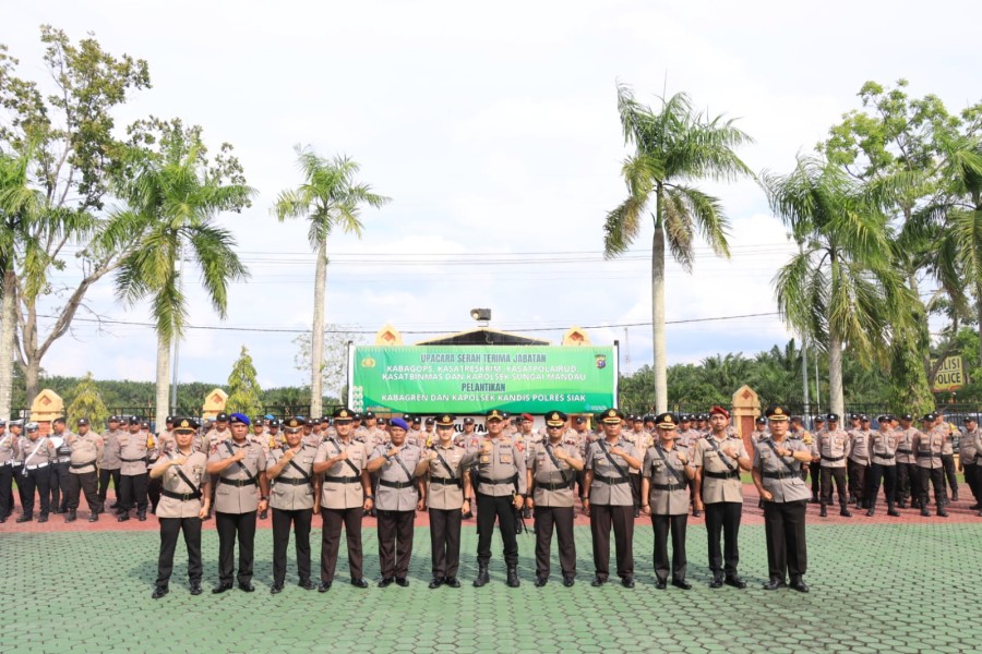 Polres Siak Gelar Sertijab Sejumlah Pejabat dan Kapolsek