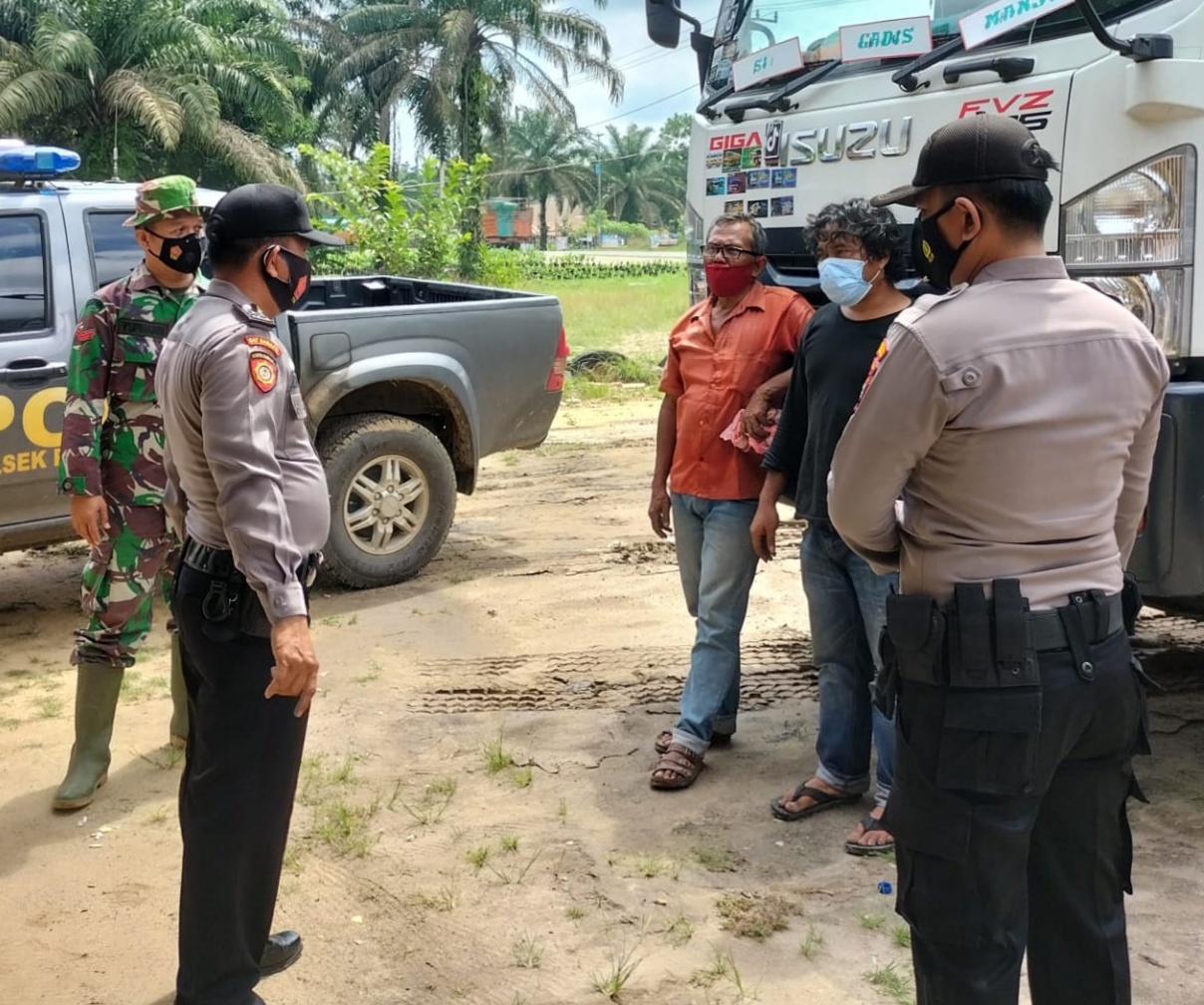 Kapolsek Pangkalan Lesung Kerahkan Personel Gelar Sosialisasi Prokes Covid-19