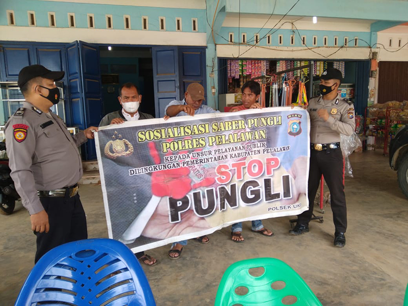 Hindari Pungli, Polsek Ukui Lakukan Sosialisasi Satgas Pungli