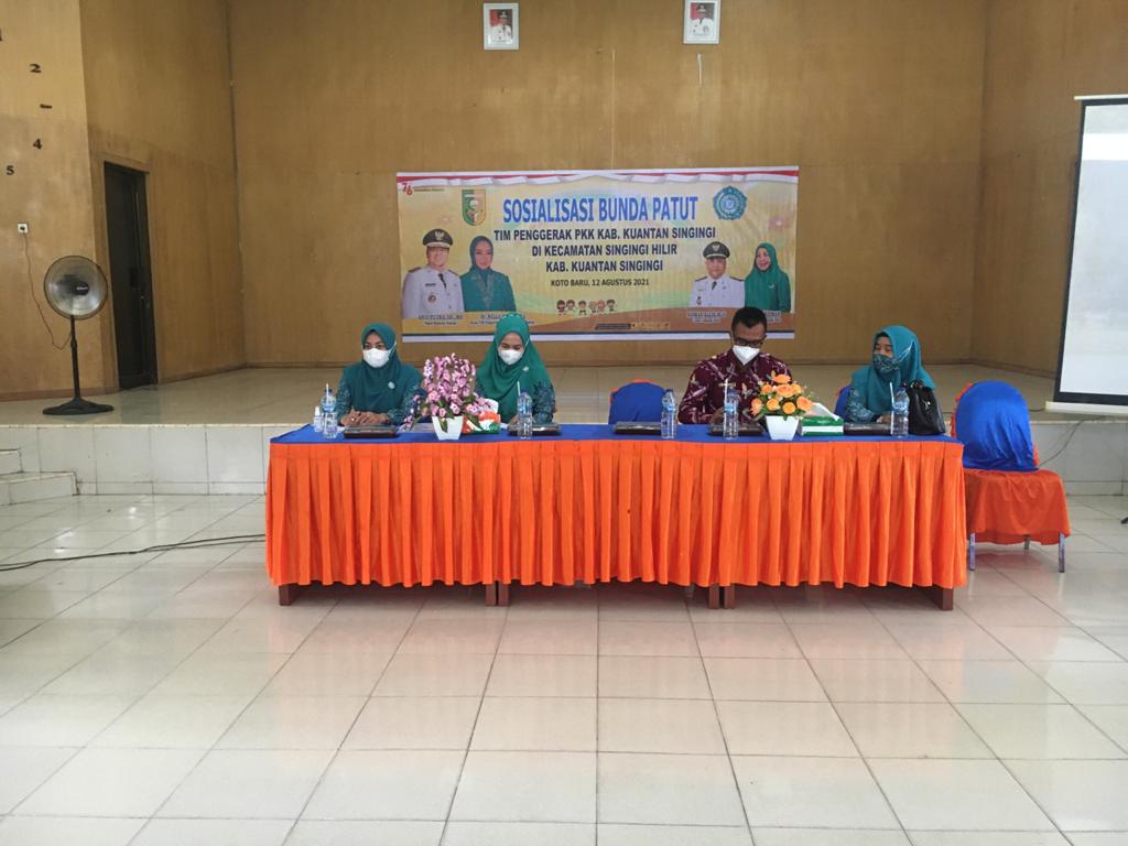 Tingkatkan Kesadaran Kaum Ibu Terkait Sosialisasi Bahaya Covid 19  PKK Kuansing Gelar Sosoalisasi Dan Luncurhan Program Bunda Patut