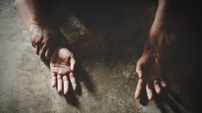 Sedang Cari Kangkung, Siswi SMA di Perawang Dipukuli Lalu Diperkosa Pria Beristri