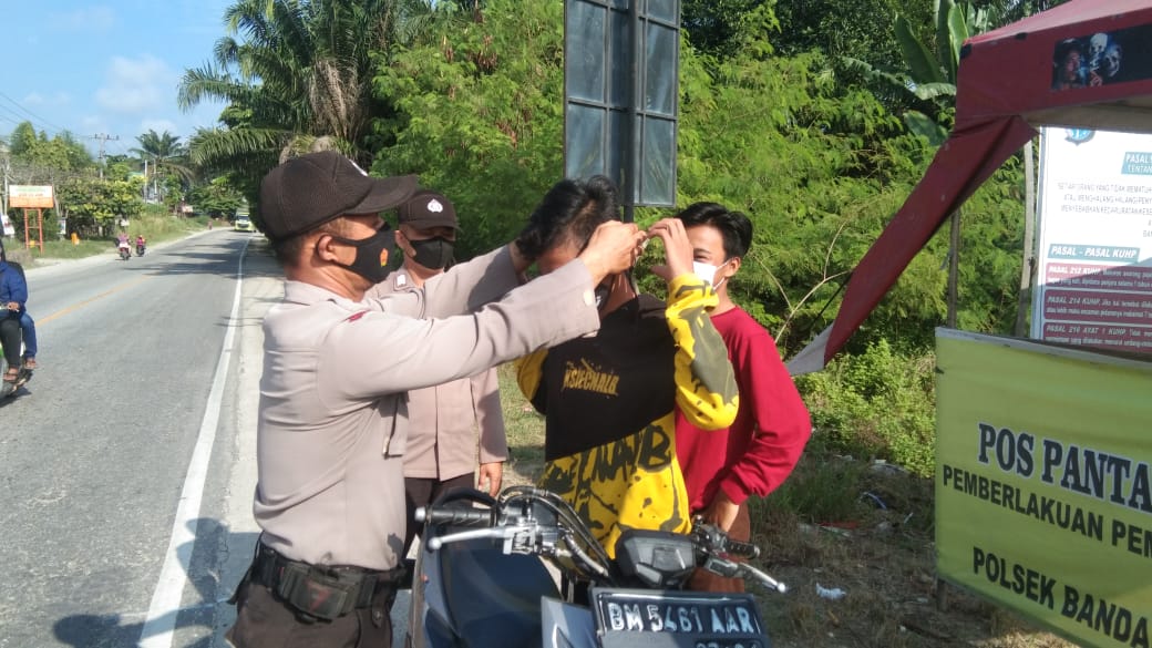 Polsek Bandar Sei Kijang Gelar Razia Masker di Pos Pantau