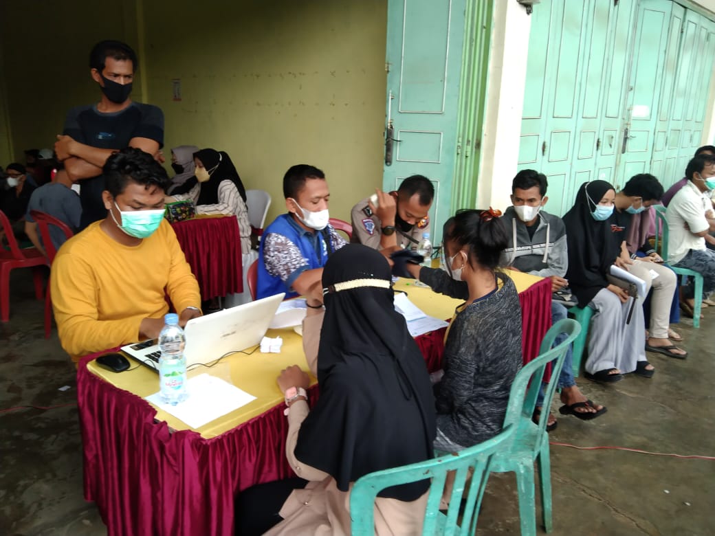Polsek Ukui Maksimalkan Pelayanan Vaksin di Pos Pengamanan Simpang Mangga Ukui