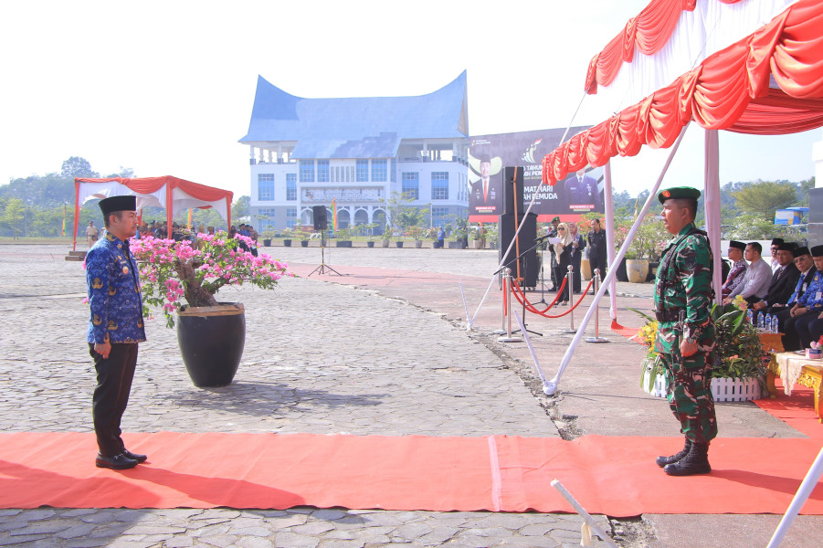 Risnandar Mahiwa Pimpin Langsung Peringatan Hari Sumpah Pemuda di Pekanbaru