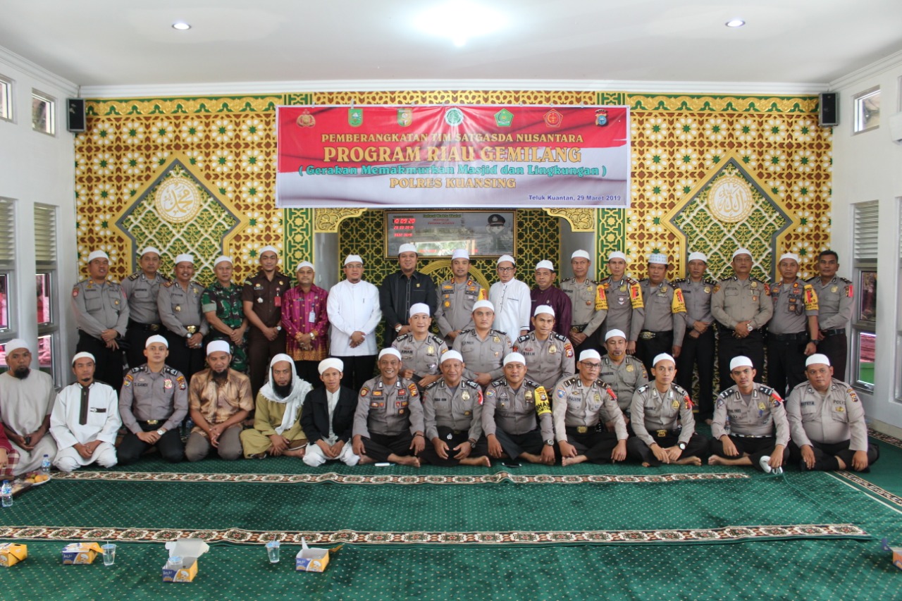 Polres Kuansing Lepas 15 Orang Tim Satgasda Nusantara Program Riau Gemilang.