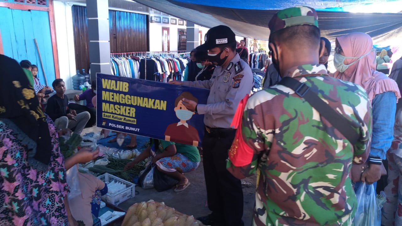 Jaga Kamtibmas, Polsek Bunut Patroli Keliling Pasar Tradisional