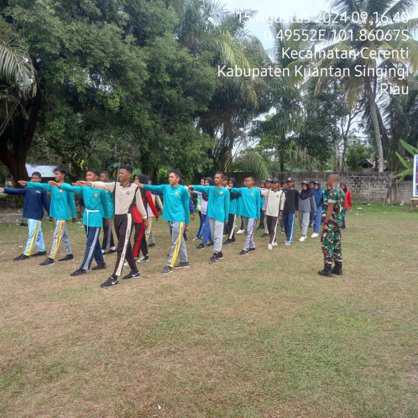 Dalam Rangka Peringatan HUT RI Ke -79 Tahun 2024, Anggota Koramil 06/Cerenti Terjun Langsung Lapangan Untuk Latih Peserta Paskibraka