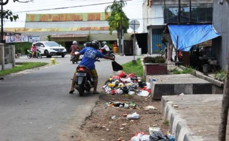 Aksi Pekanbaru Bersih, 16 Pembuang Sampah Sembarangan Terciduk