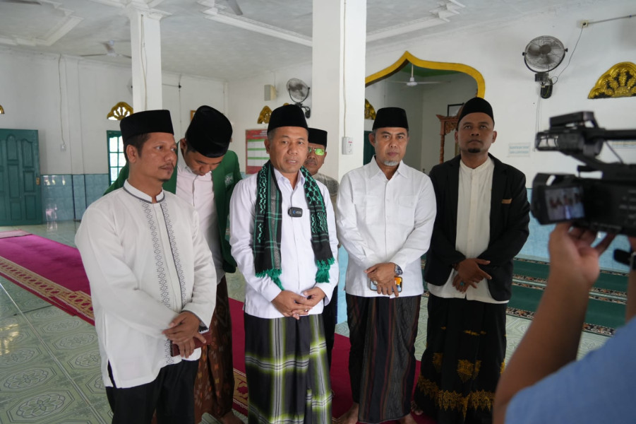 Wakili Plt Bupati, Sekda Sebut Pembangunan dan Pengaspalan Jalan di LTD Segera Direalisasikan