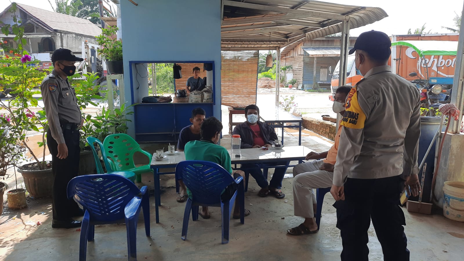 Polsek Ukui Rutin Imbau Masyarakat untuk Disiplin Prokes