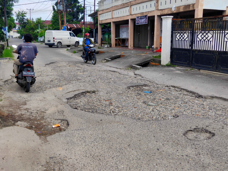 Pemko Pekanbaru Alokasikan Rp40 Miliar untuk Perbaikan Jalan Rusak di 2025