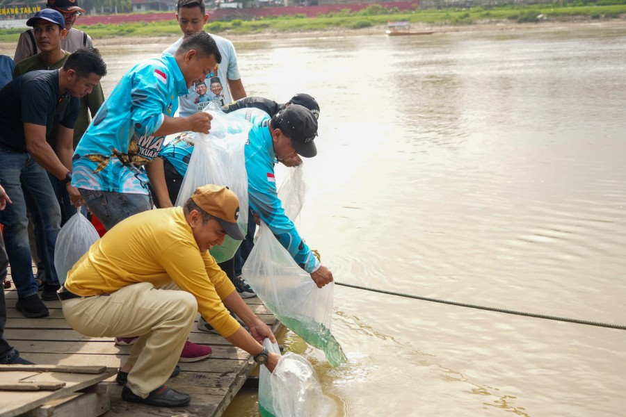 Ribuan Peserta dari Berbagai Daerah Ramaikan Mancing Mania Kuansing 