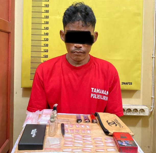 DPO Narkoba di Inhu Kabur Sambil Ayunkan Golok, Rekannya Diringkus dengan 14 Gram Sabu