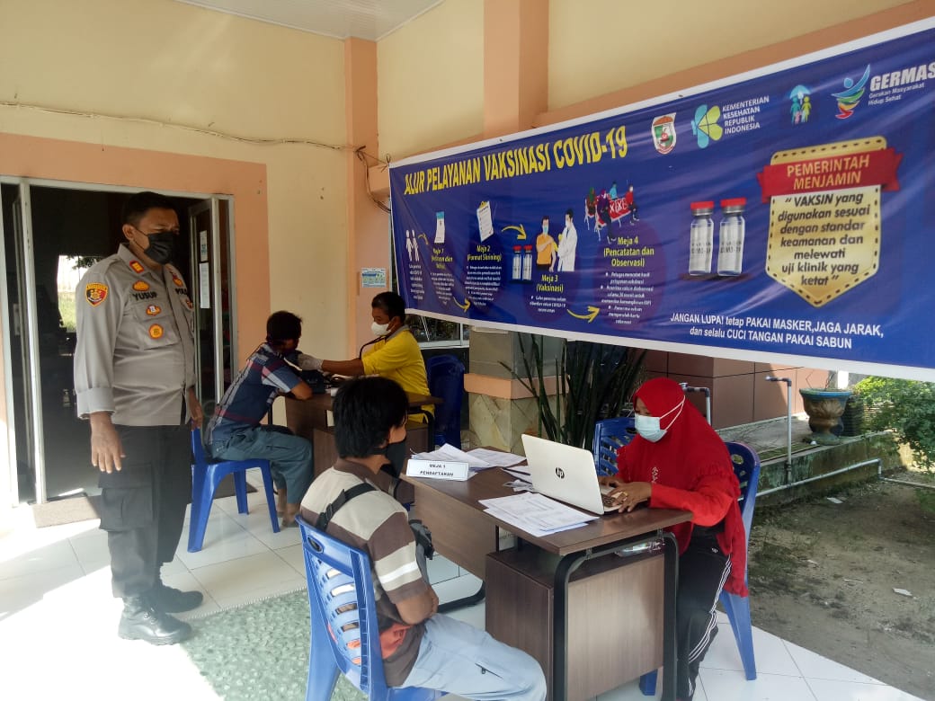 Polsek Bandar Sei Kijang Lakukan Pengawasan Vaksinasi
