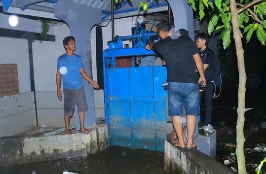 Pintu Air Kembali Beroperasi, Banjir di Pekanbaru Mulai Surut