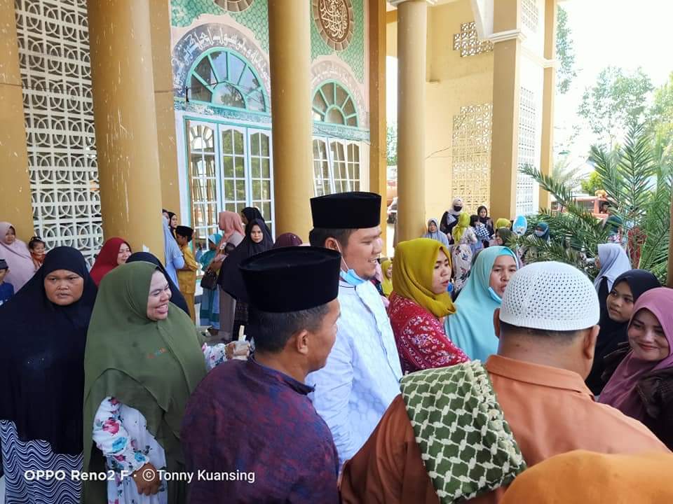 Ribuan Warga Sambut Andi Putra, Dalam Acara Do'a Kuburan Di Desa Petai Kecamatan Singingi Hilir.