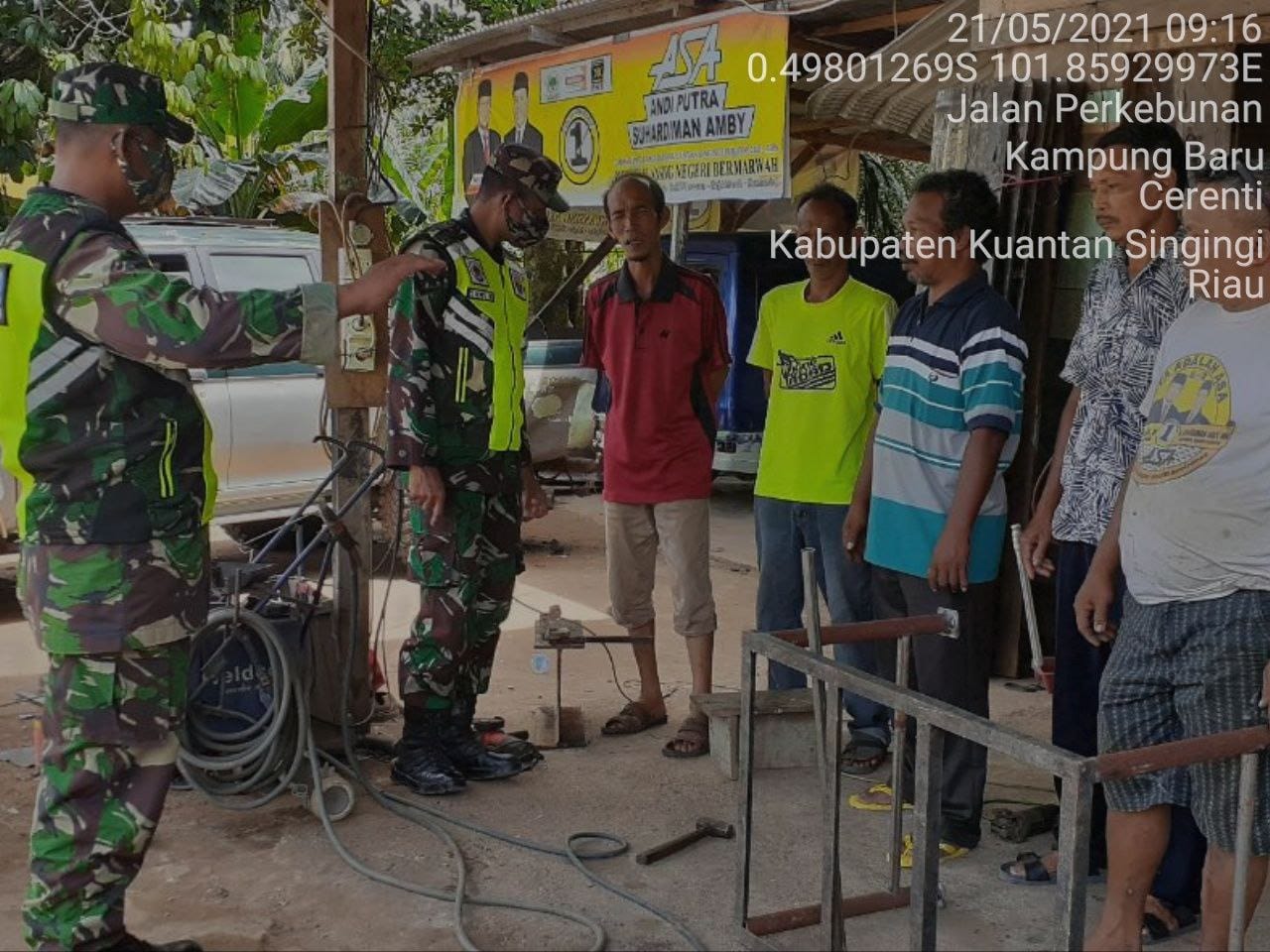 Penegakan Disiplin Protokol Kesehatan Oleh Sertu Pirman Babinsa Koramil 06/Cerenti Kodim 0302/Inhu