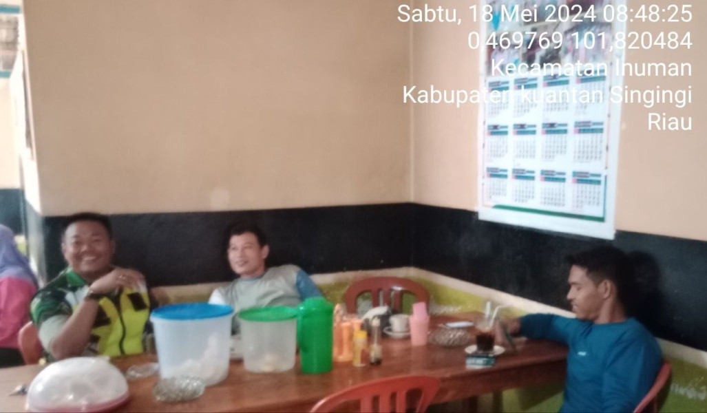 Babinsa Koramil 06/Cerenti   Kodim 0302/Inhu  Lakukan Komsos Dengan Masyarakat  Pulau Sipan