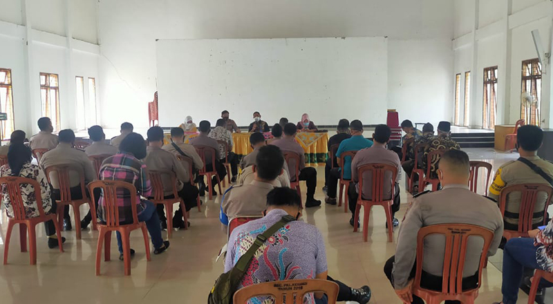 Kapolsek Pangkalan Kerinci Ajak Perangkat Pemerintah Berperan Aktif Terapkan Prokes